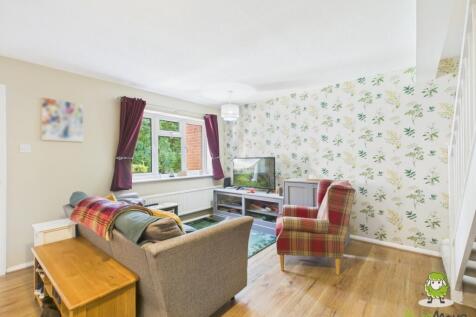 EweMove Estate Agents Basingstoke - Nursery Close 