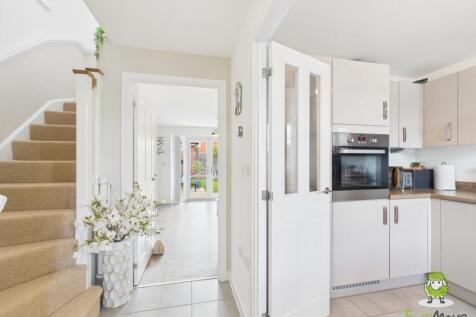 EweMove Estate Agents Basingstoke - Hewitt Road - 