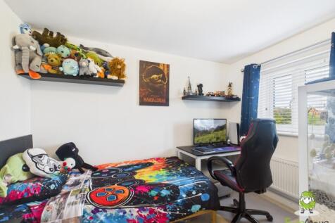 EweMove Estate Agents Basingstoke - Hewitt Road - 