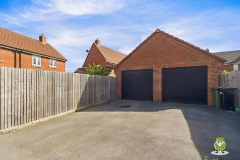 EweMove Estate Agents Basingstoke - Hewitt Road - 