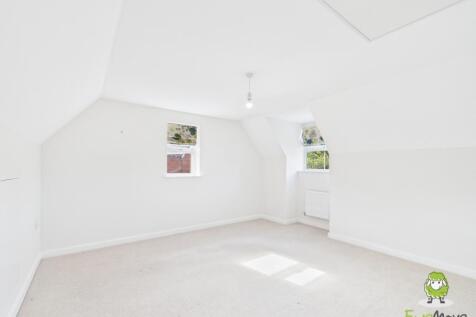 EweMove Estate Agents Basingstoke - Dovecote Way