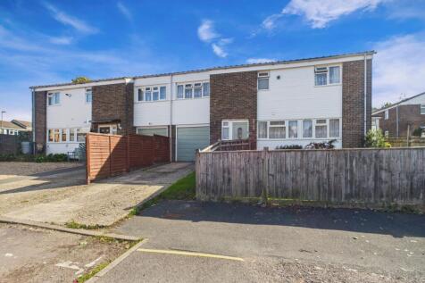 EweMove Basingstoke Estate Agents - Cleveland Clos
