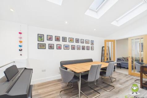 EweMove Estate Agents Basingstoke - Kings Road