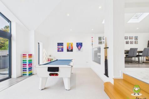 EweMove Estate Agents Basingstoke - Kings Road
