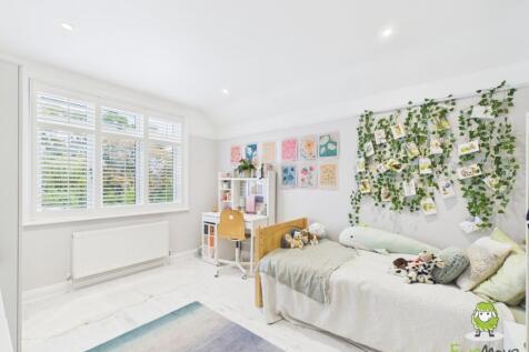 EweMove Estate Agents Basingstoke - Kings Road