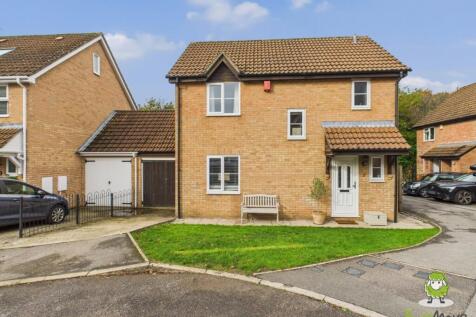 EweMove Estate Agents Basingstoke - York Close - F