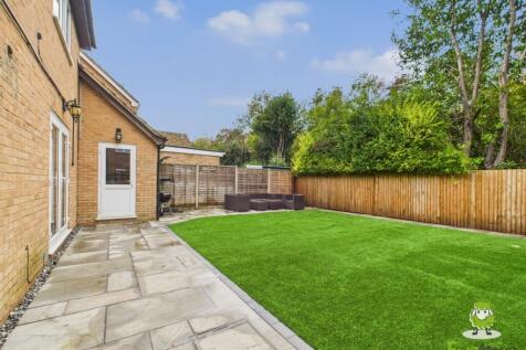 EweMove Estate Agents Basingstoke - York Close - G