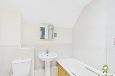 EweMove Estate Agents Basingstoke - Garrett Court 