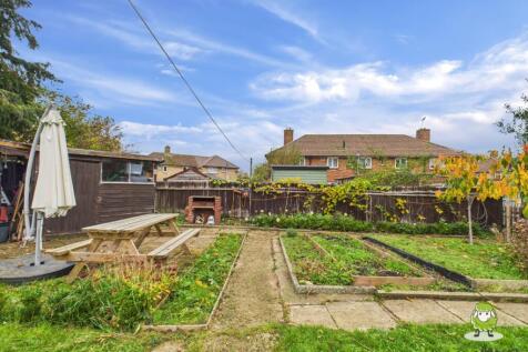 EweMove Estate Agents Basingstoke - St Andrews Roa