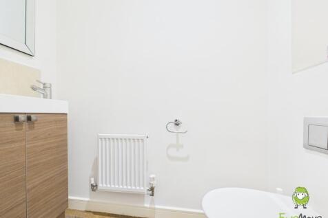 EweMove Estate Agents Basingstoke - The Coach Road