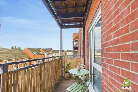 EweMove Estate Agents Basingstoke - Leander Court 