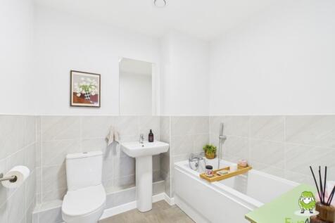 EweMove Estate Agents Basingstoke - Leander Court 