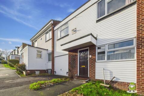 EweMove Estate Agents Basingstoke - Ribble Way - F