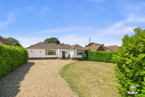 EweMove Basingstoke Estate Agents - 24 Byfleet Ave