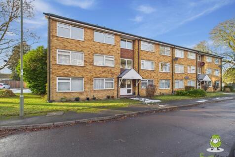 EweMove Estate Agents Basingstoke - Sylvia Close -