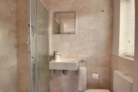 1 Bed 1 Ensuite