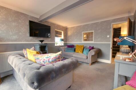 1 Lounge B