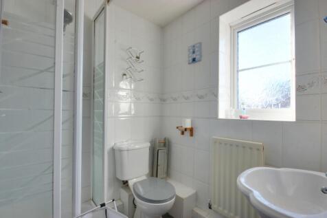 1 Bed 1 ensuite