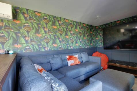 1 Garden Room A
