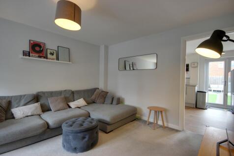 1 Lounge B