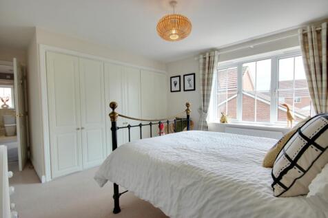 1 Bed 2B