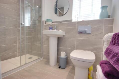 1 Bed 1 Ensuite