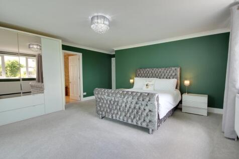 1 Master Bed B