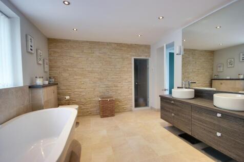 1 Master Ensuite B