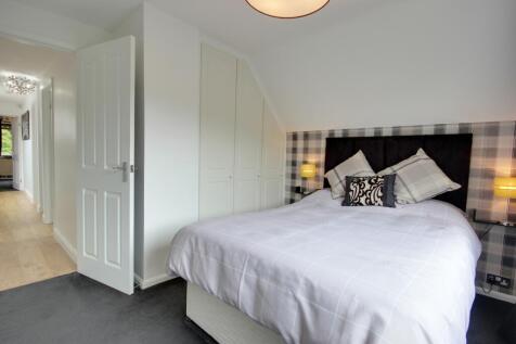 1 Bed 2B