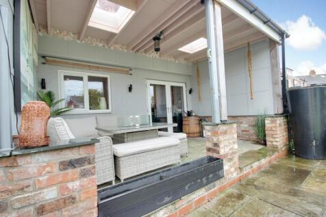 1 Patio Area B