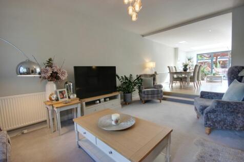 1 Open Plan Lounge D