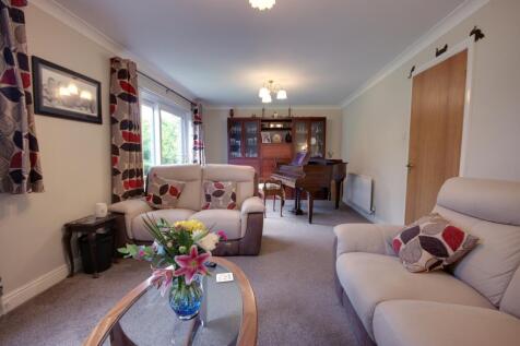 1 Lounge B