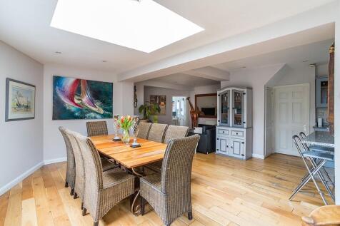 Kitchen Family Room