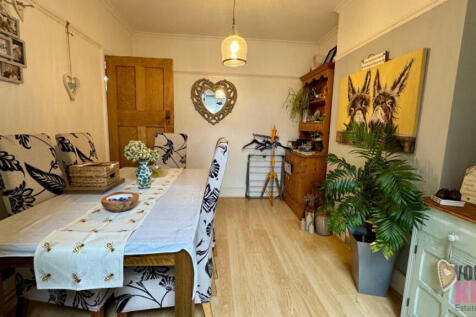 Folkestone estate agents, Your Key Move - Weymouth