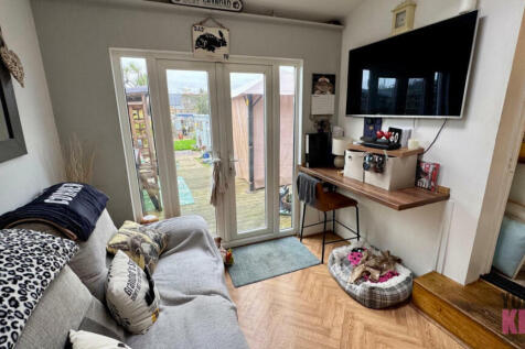 Folkestone estate agents, Your Key Move - Weymouth