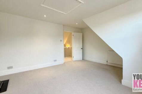 Folkestone Estate Agents, Your Key Move - Victoria