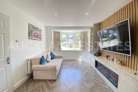 a479a9c8-a363-416...