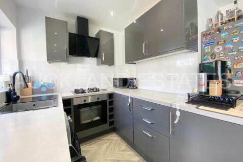 4edc378c-0a8e-40c...