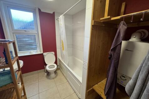 20241029_13470269...