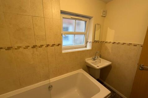 20251010_08510696...