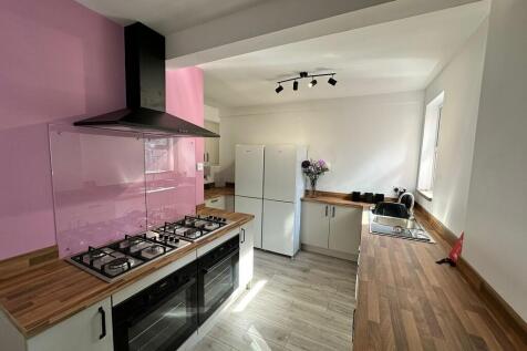 0ca0d3ff-b118-439...