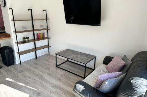 6d967827-65e7-430...