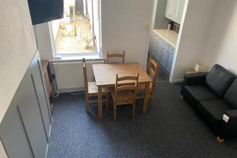 IMG-20241128-WA00...