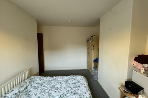 Cromer St Bedroom...