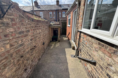 20250806_09483743...