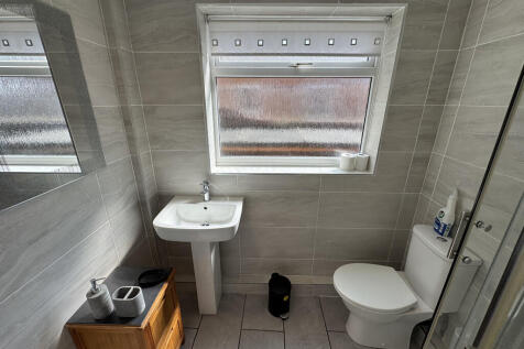 20250806_09481747...