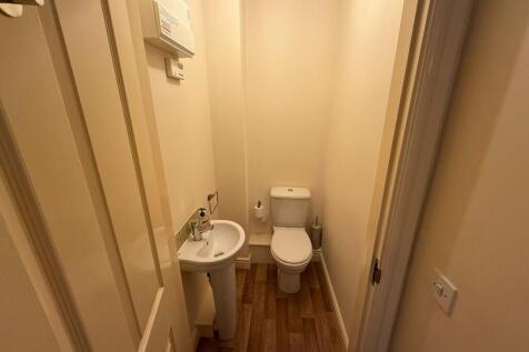 IMG-20250801-WA00...