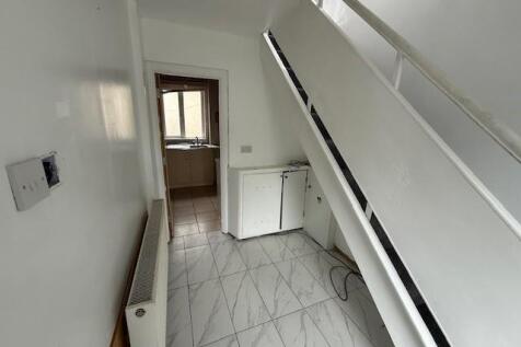 6- House.jpg