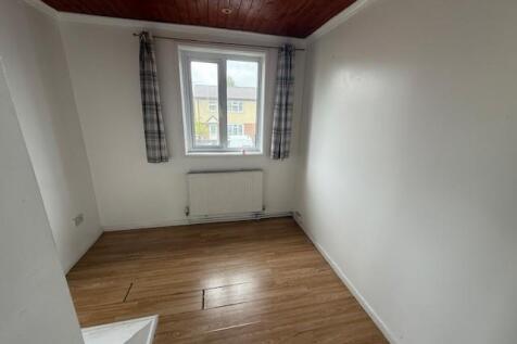 3 - House.jpg