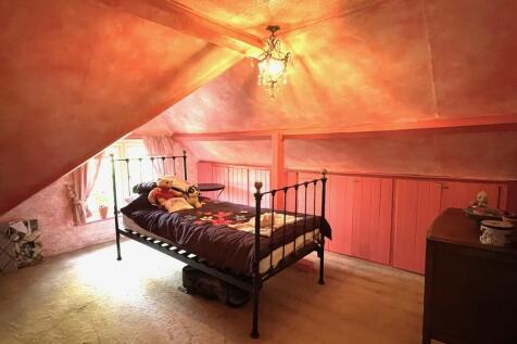 Bedroom top